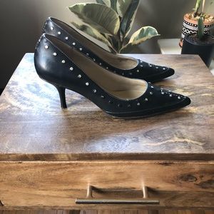 Michael Kors Astor pump